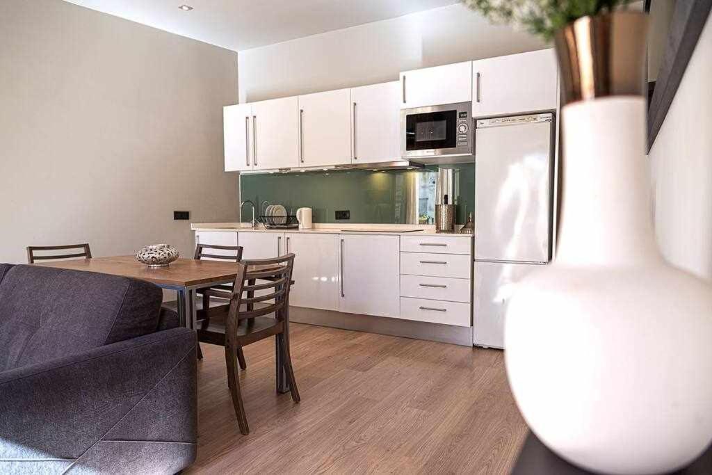 Inspired By Enjoyapartments Barcelona Pokój zdjęcie
